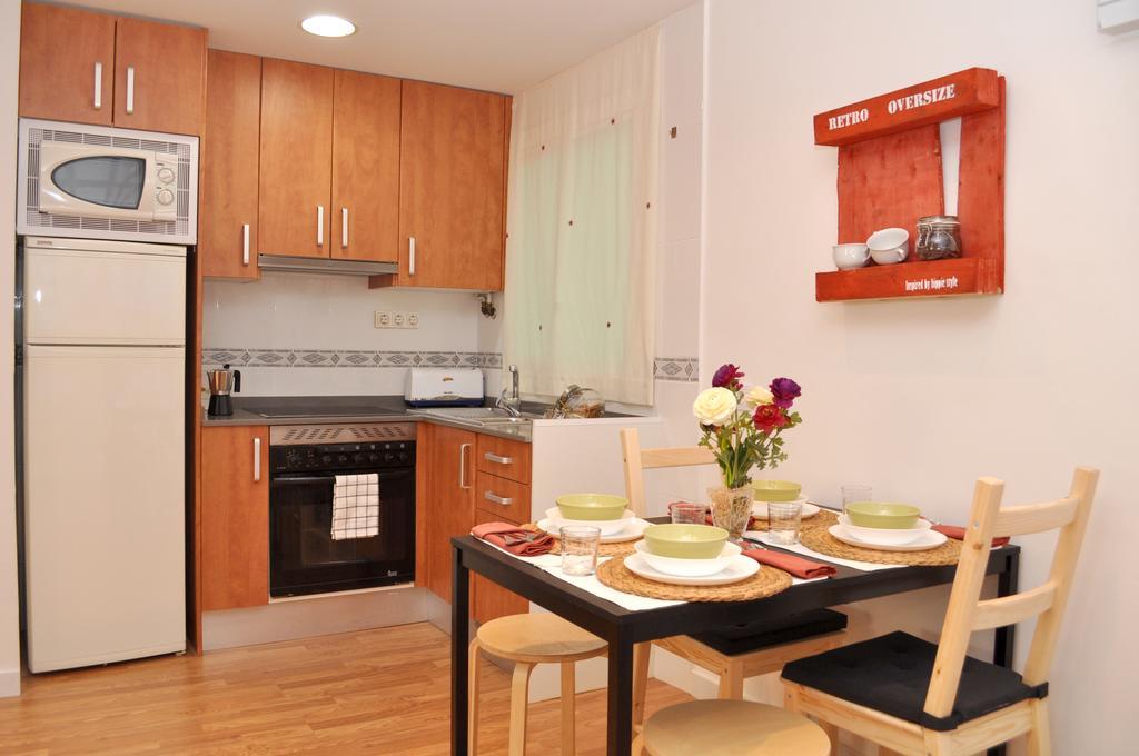 Bcn4Days Apartments โอสปิตาเล็ต เดอ โยเบรกัต ภายนอก รูปภาพ